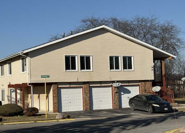 Property at 711 Driftwood Ct #2, University Park, IL 60484, 3 beds, 1.5 baths