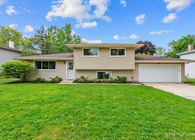 Property at 1411 Rita Ave, St. Charles, IL 60174, 3 beds, 1.5 baths