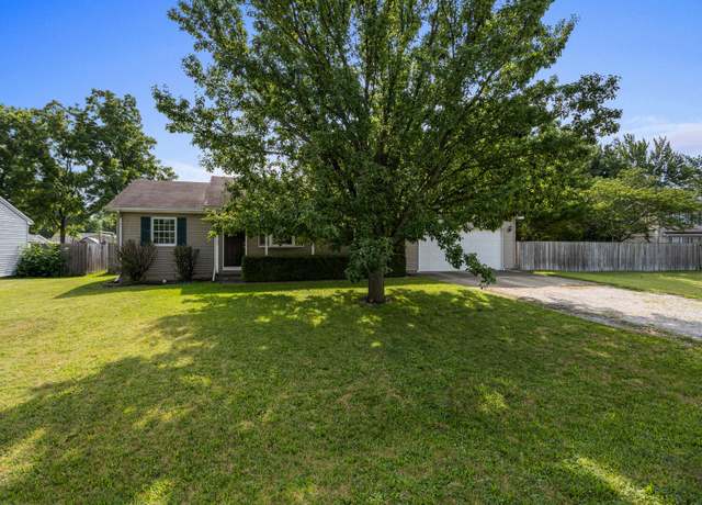 Property at 111 Schoolview Dr, Homer, IL 61849, 3 beds, 2 baths