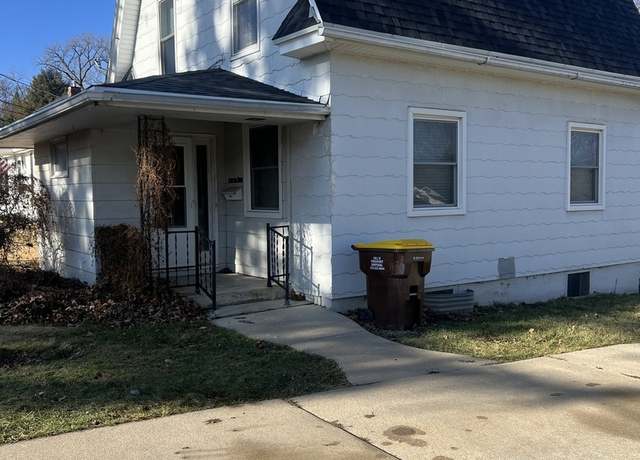 Property at 530 W Roosevelt St, Freeport, IL 61032, 3 beds, 1 bath