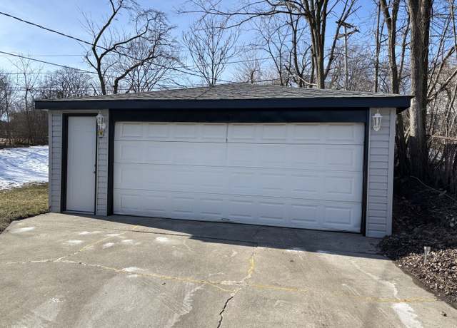 Property at 401 W Richton Rd, Crete, IL 60417