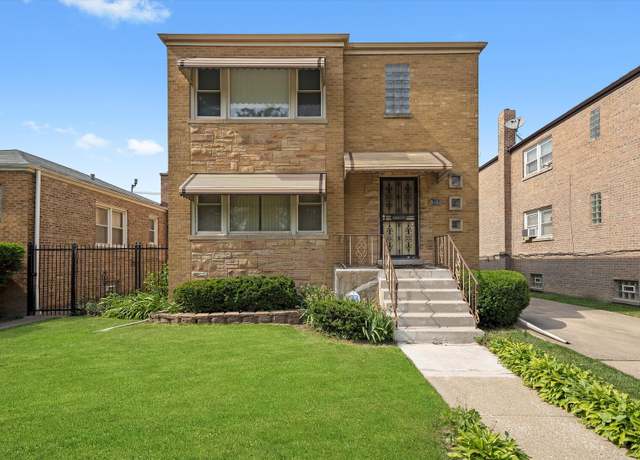 Property at 5062 W Adams St, Chicago, IL 60644, 6 beds, 2 baths