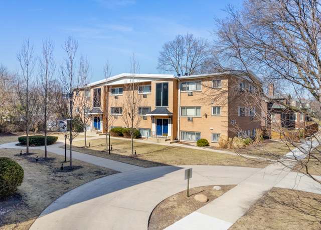 Property at 407 S Wesley Ave #3, Oak Park, IL 60302, 1 bed, 1 bath