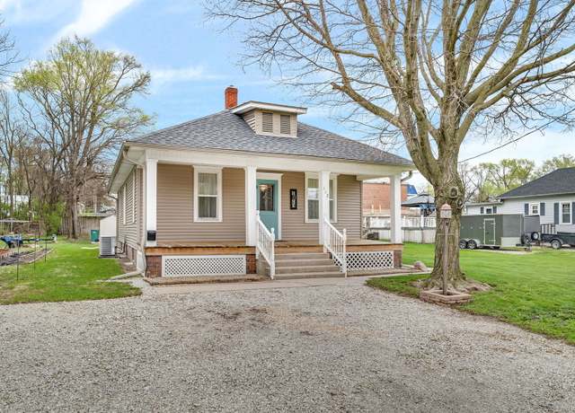 Property at 112 W 1st St, Streator, IL 61364, 2 beds, 1 bath