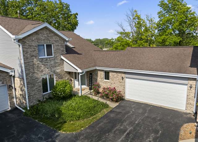 Property at 11234 Lakefield Dr, Orland Park, IL 60467, 3 beds, 2.5 baths