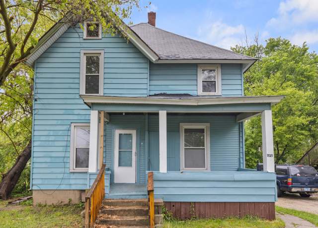 Property at 1121 Blaisdell St, Rockford, IL 61101, 3 beds, 1.5 baths