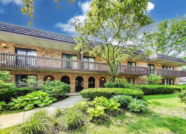 Property at 8200 Woodglen Ln #110, Downers Grove, IL 60515, 2 beds, 2 baths