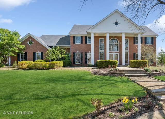 Property at 10603 Royal Porthcawl Dr, Naperville, IL 60564, 4 beds, 4.5 baths