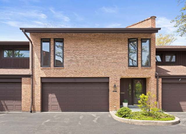Property at 1805 Wildberry Dr Unit C, Glenview, IL 60025, 3 beds, 2.5 baths
