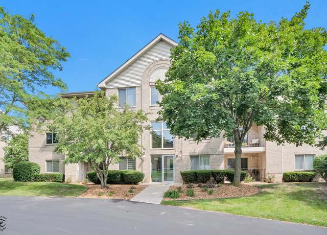 Property at 6820 Ridge Point Dr Unit 1D, Oak Forest, IL 60452, 2 beds, 2 baths
