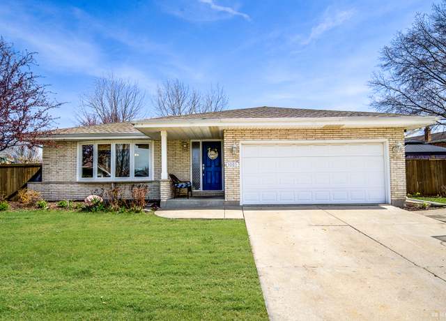 Property at 9003 Cypress Ct, Tinley Park, IL 60487, 3 beds, 2 baths