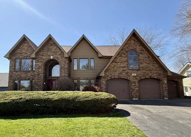 Property at 2060 Carolyn Rd, Aurora, IL 60506, 4 beds, 2.5 baths