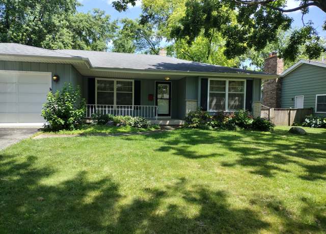 Property at 1544 Towhee Ln, Naperville, IL 60565, 3 beds, 2 baths