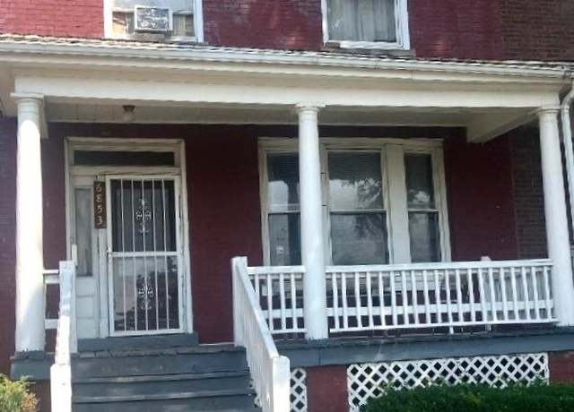 Property at 6853 S Saint Lawrence Ave, Chicago, IL 60637, 3 beds, 1.5 baths