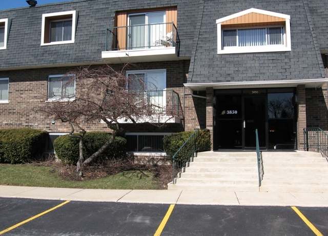Property at 3850 S Parkway Dr Unit 1F, Northbrook, IL 60062, 1 bed, 1 bath