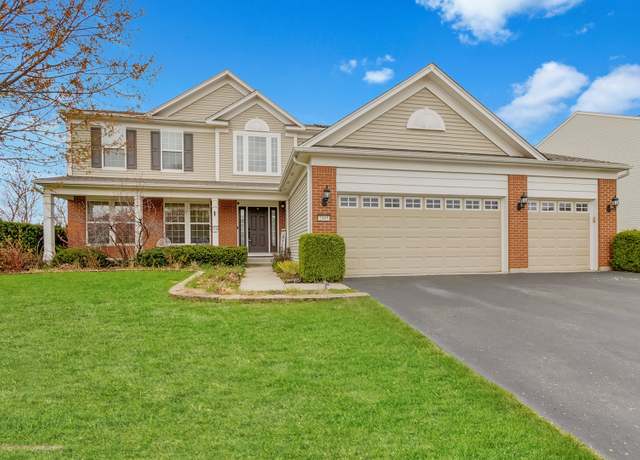Property at 2465 Emerald Ln, Yorkville, IL 60560, 4 beds, 2.5 baths