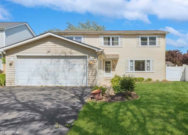 Property at 121 S Parkside Ave, Glen Ellyn, IL 60137, 4 beds, 2.5 baths