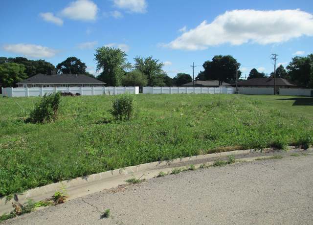 Property at 94 Sunset Blvd, Oglesby, IL 61348