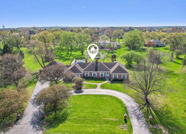 Property at 05N464 Buckskin Trl, St. Charles, IL 60175, 3 beds, 3.5 baths