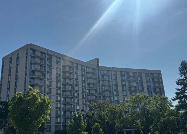 Property at 20 N Tower Rd Unit 6J, Oak Brook, IL 60523, 1 bed, 1 bath