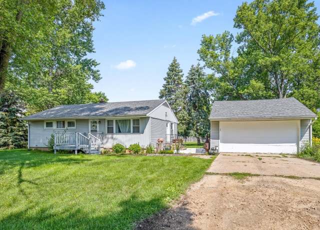 Property at 1204 Van Stone Dr, Machesney Park, IL 61115, 3 beds, 1 bath
