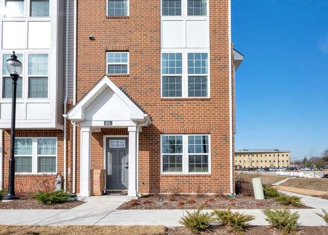 Property at 908 Jenkins Ct, Wheeling, IL 60090, 3 beds, 2.5 baths