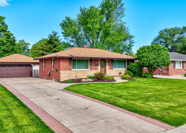Property at 1624 S Bloomington St, Streator, IL 61364, 4 beds, 2 baths
