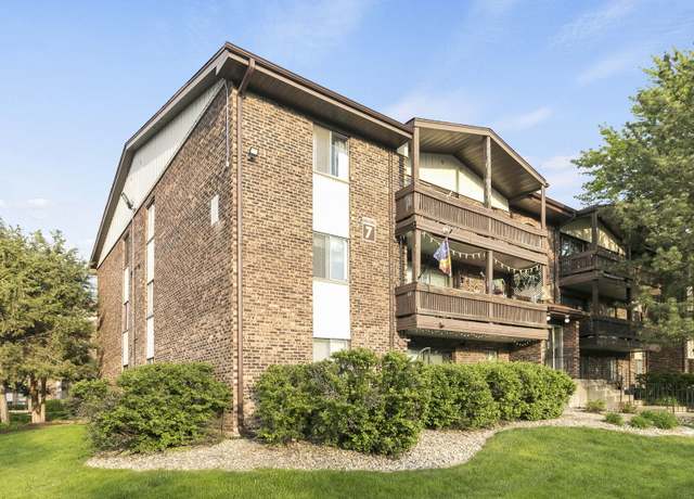 Property at 14001 James Dr #704, Crestwood, IL 60418, 2 beds, 1.5 baths