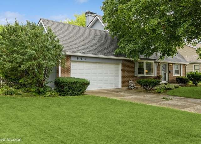 Property at 643 Darlington Ln, Crystal Lake, IL 60014, 4 beds, 2 baths