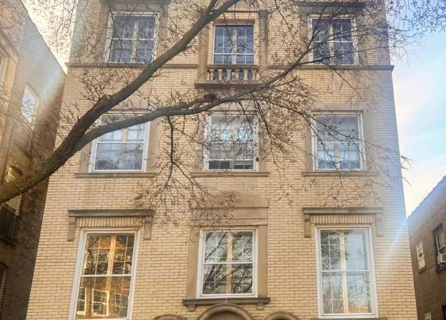 Property at 140 Custer Ave #2, Evanston, IL 60202, 3 beds, 2 baths