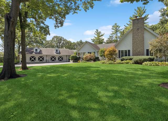 Property at 535 Saint Mary's Rd, Libertyville, IL 60048, 5 beds, 4 baths