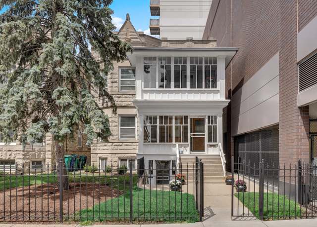 Property at 109 S Maple Ave, Oak Park, IL 60302, 7 beds, 4 baths