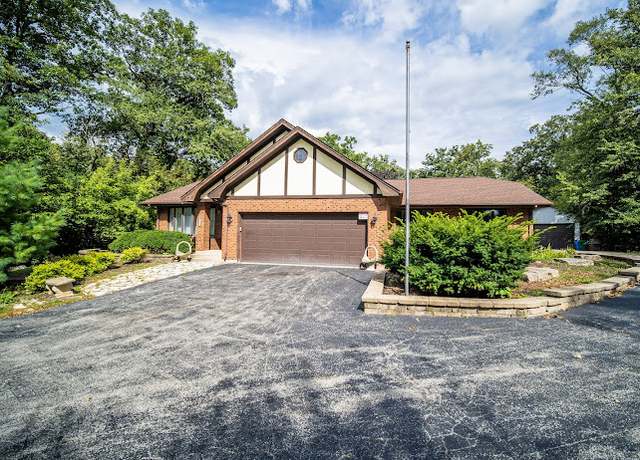 Property at 13745 S King Rd, Homer Glen, IL 60491, 3 beds, 2 baths