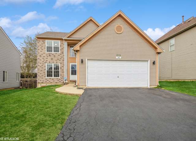 Property at 157 Augusta Dr, Streamwood, IL 60107, 4 beds, 3.5 baths