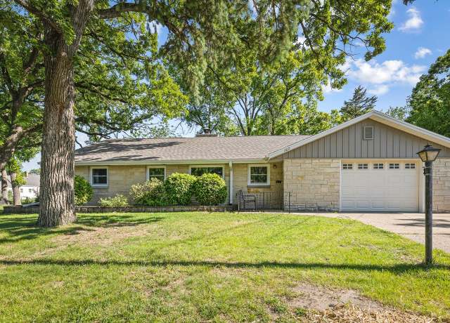 Property at 107 Doresella St, Loves Park, IL 61111, 3 beds, 1 bath
