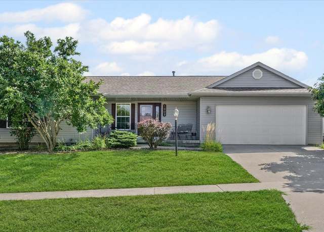 Property at 1907 Silver Hill Dr, Urbana, IL 61802, 3 beds, 2 baths