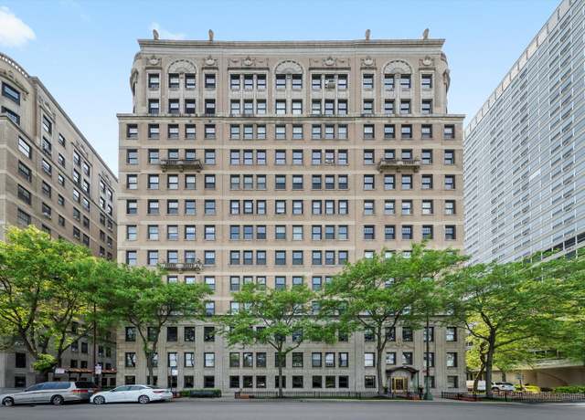 Property at 3530 N Lake Shore Dr Unit 12B, Chicago, IL 60657, 2 beds, 2 baths