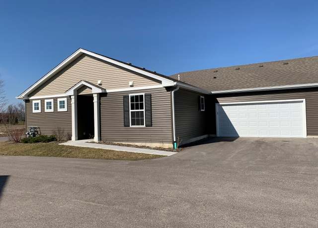 Property at 6453 Juniper Dr, Wonder Lake, IL 60097, 2 beds, 2 baths