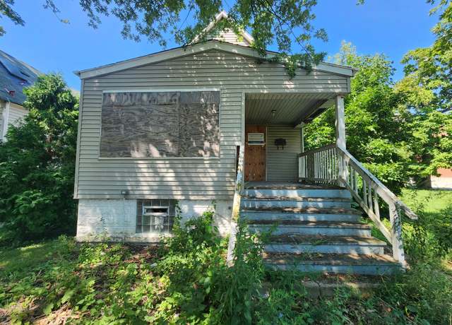 Property at 106 W 114th St, Chicago, IL 60628, 3 beds, 1 bath