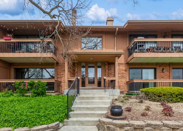 Property at 8082 Garfield Ave Unit 6-1, Burr Ridge, IL 60527, 3 beds, 2 baths