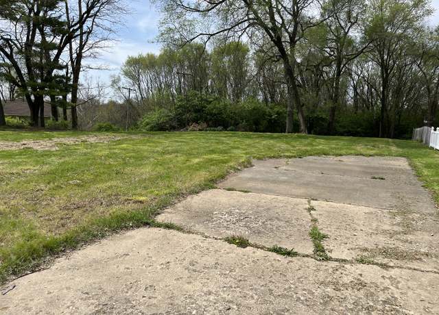 Property at 122 Donald Ct, East Peoria, IL 61611