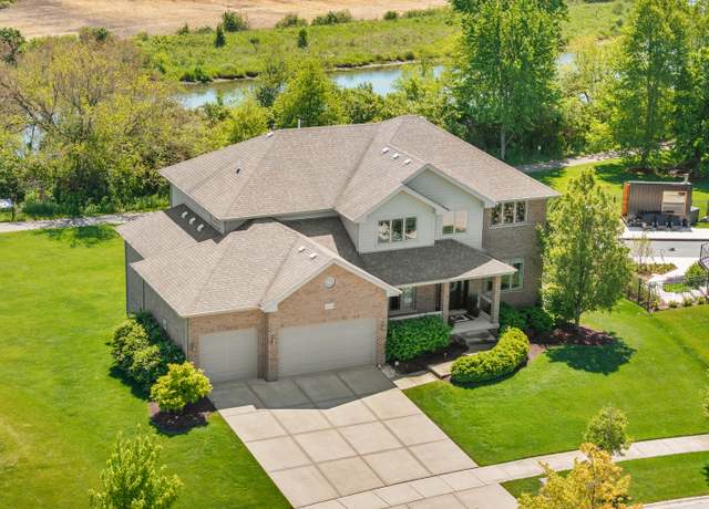 Property at 22709 Stanford Dr, Frankfort, IL 60423, 5 beds, 4 baths