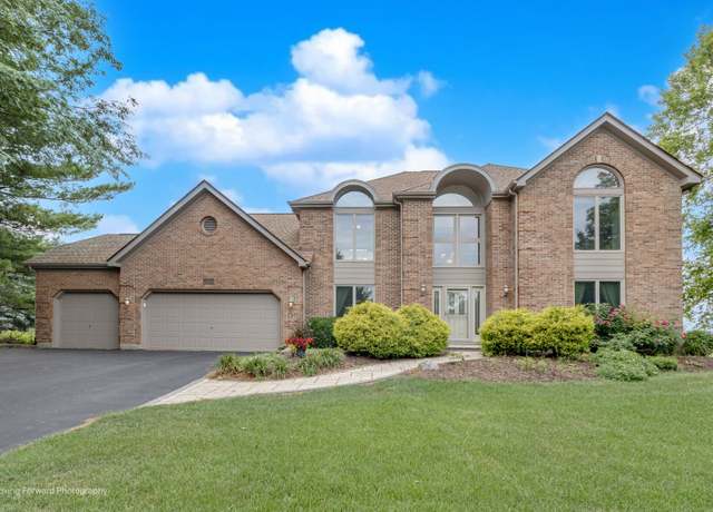 Property at 420 Fairway View Dr, Algonquin, IL 60102, 4 beds, 2.5 baths