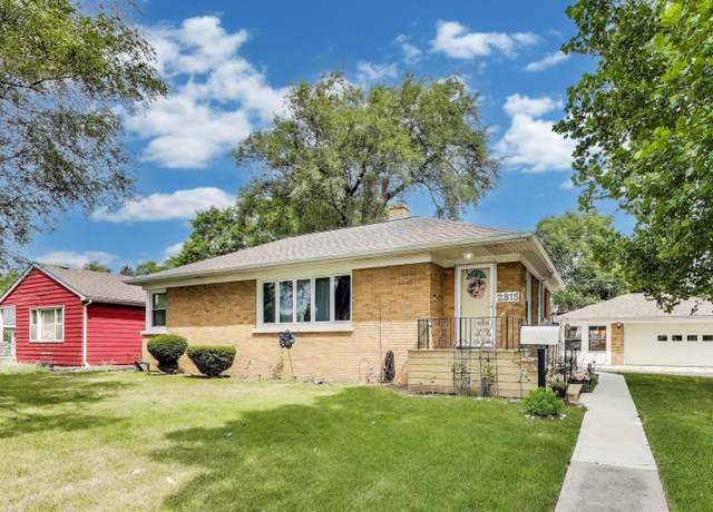 Property at 2315 E Washington St, Joliet, IL 60433, 2 beds, 1 bath