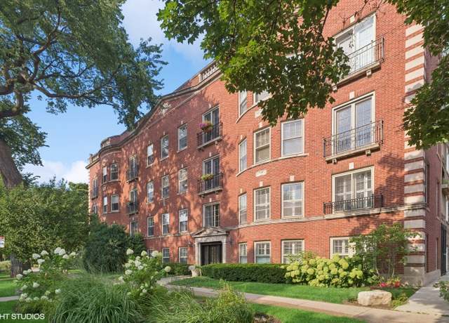 Property at 937 Forest Ave #3, Evanston, IL 60202, 3 beds, 2 baths