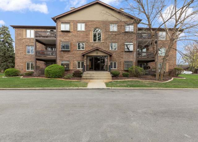 Property at 6443 Oak Forest Ave Unit 1W, Tinley Park, IL 60477, 2 beds, 2 baths