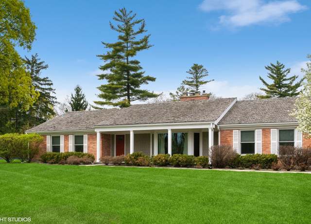 Property at 380 Deerpath Sq, Lake Forest, IL 60045, 3 beds, 4.5 baths