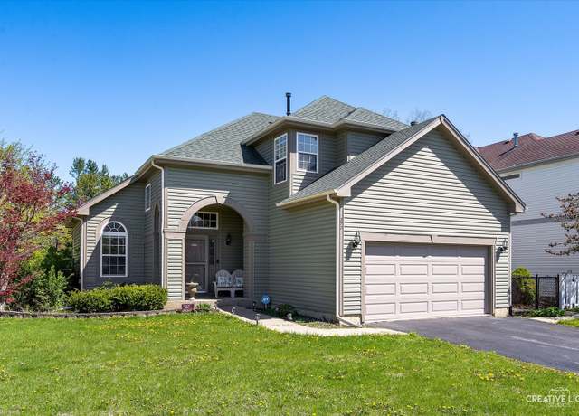 Property at 373 Wagonwood Rd, Round Lake, IL 60073, 4 beds, 2.5 baths