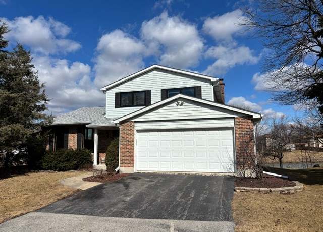 Property at 7001 Foster Pl, Downers Grove, IL 60516, 3 beds, 2.5 baths
