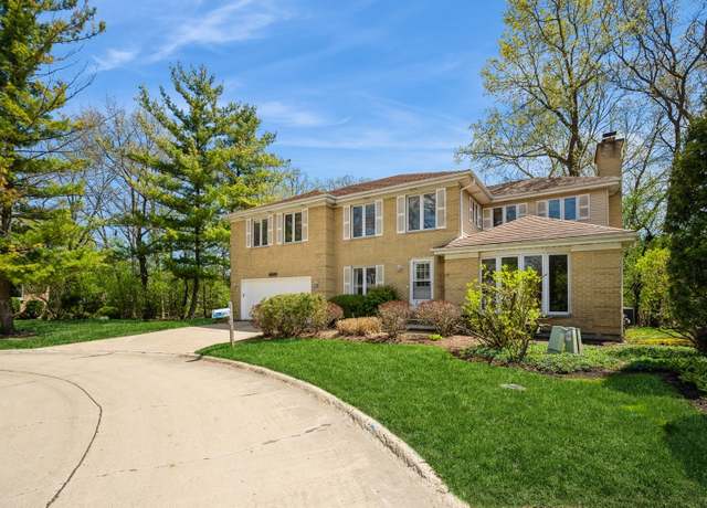 Property at 3120 Cottonwood Ct, Highland Park, IL 60035, 4 beds, 2.5 baths